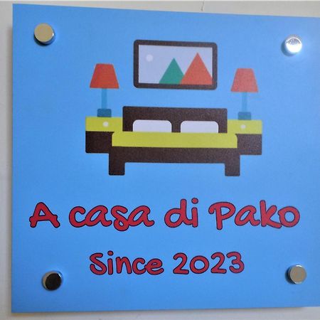 Apartmán A Casa Di Pako Salerno Exteriér fotografie