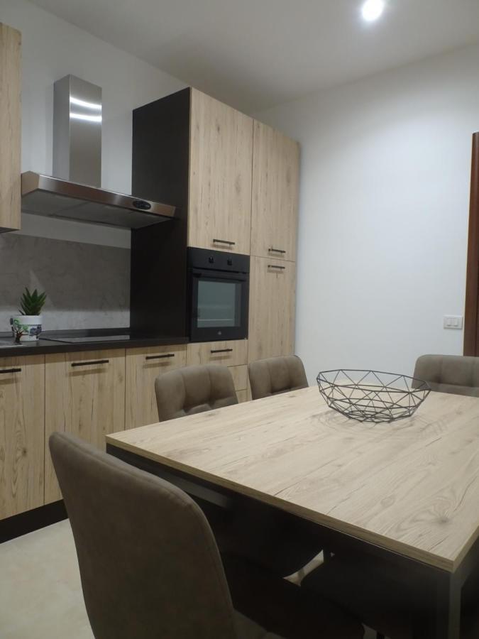 Apartmán A Casa Di Pako Salerno Exteriér fotografie