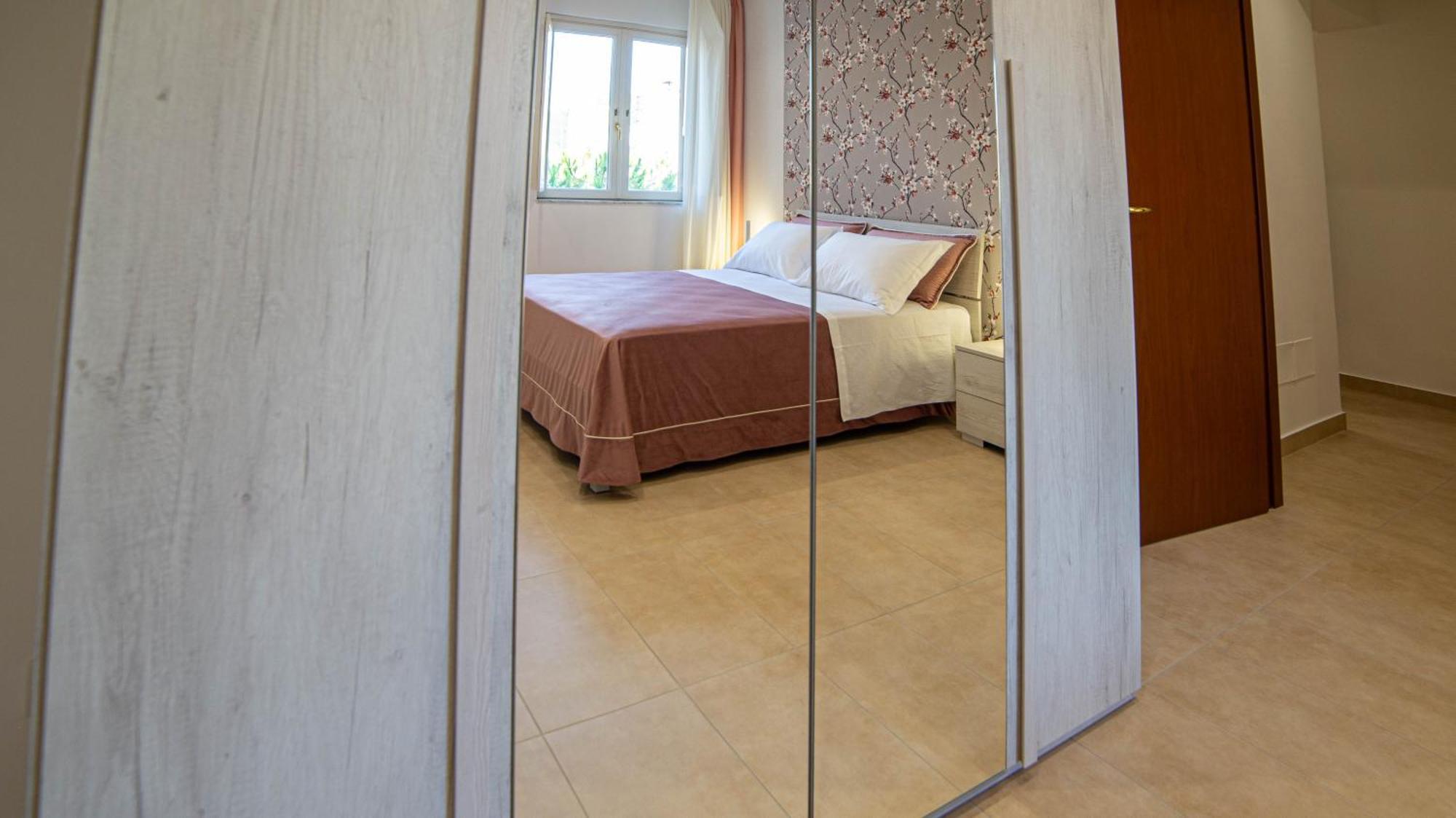 Apartmán A Casa Di Pako Salerno Exteriér fotografie