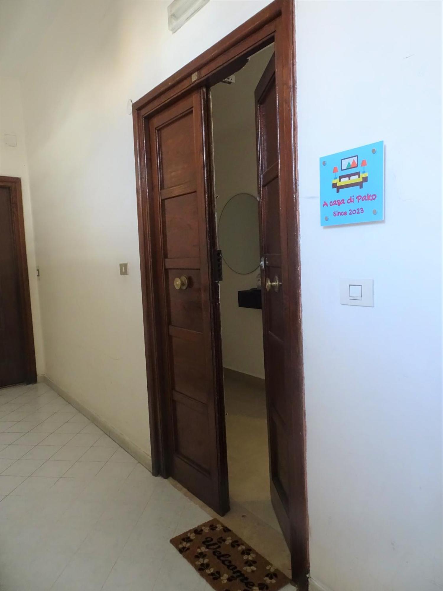 Apartmán A Casa Di Pako Salerno Exteriér fotografie